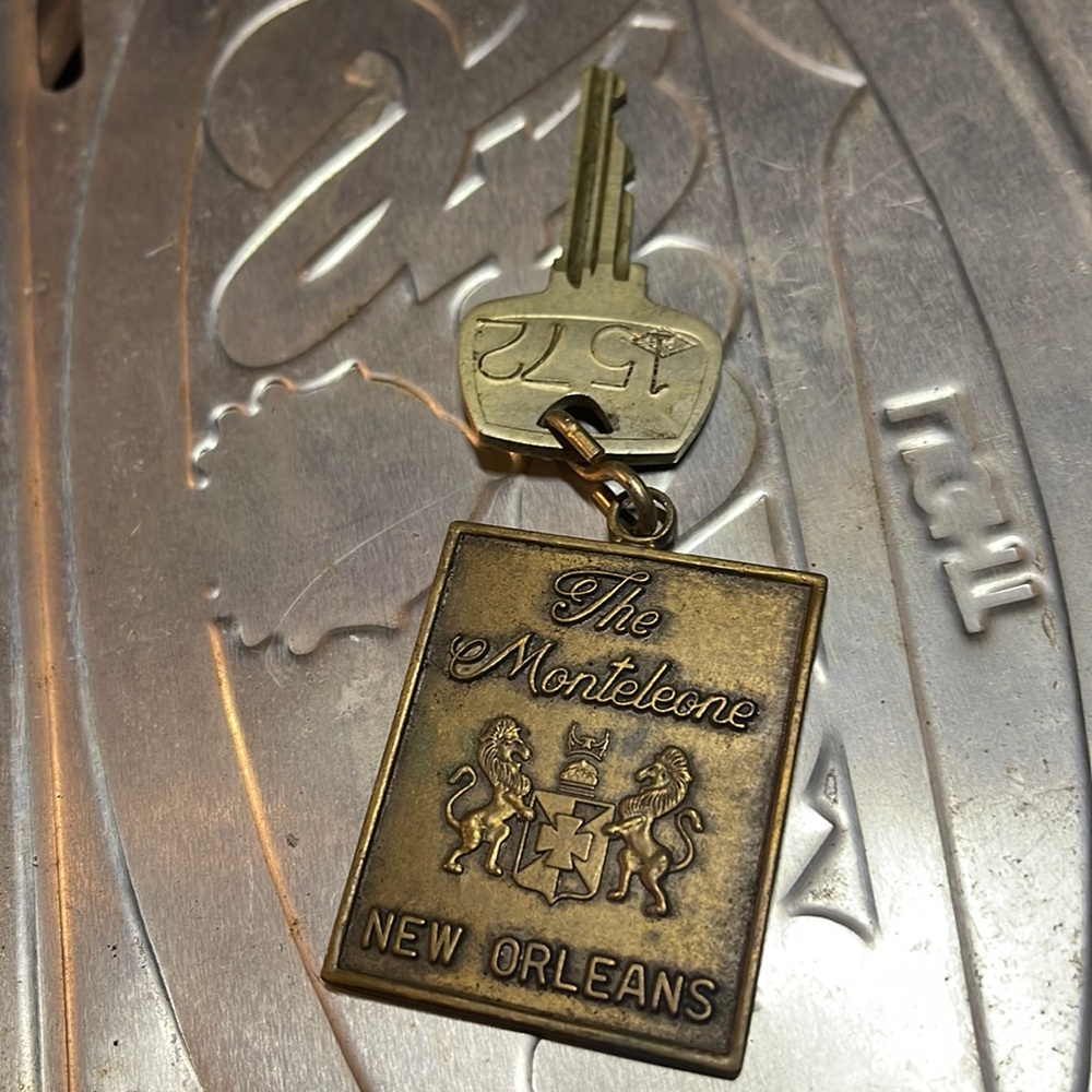 Montalone hotel New Orleans keychain